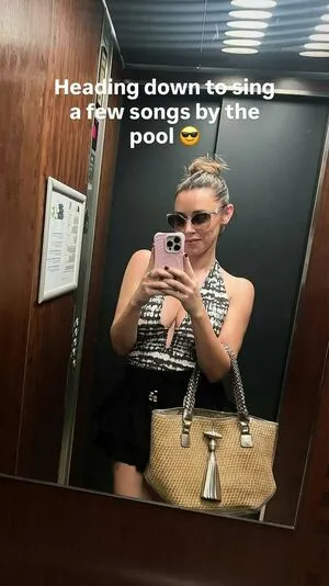 Una Healy OnlyFans Leaked Free Thumbnail Picture - #9FVXy56Nt5