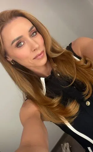 Una Healy OnlyFans Leaked Free Thumbnail Picture - #ERI35LEEGa