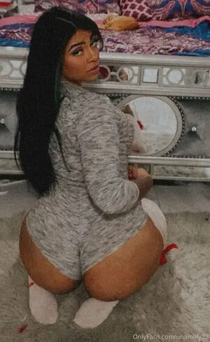 Unamilfy22 OnlyFans Leaked Free Thumbnail Picture - #MsOuvt0YhX