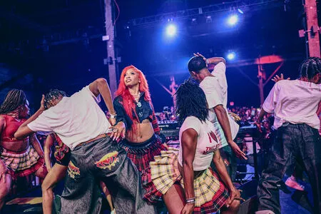 Uncle Waffle OnlyFans Leaked Free Thumbnail Picture - #YEnTHnpJly