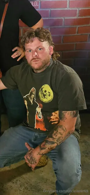 Unclelazer69 OnlyFans Leaked Free Thumbnail Picture - #z18TPvAlWa