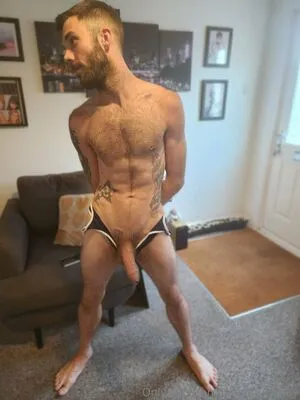 Uncuthugeguy OnlyFans Leaked Free Thumbnail Picture - #2D05yjEjQI