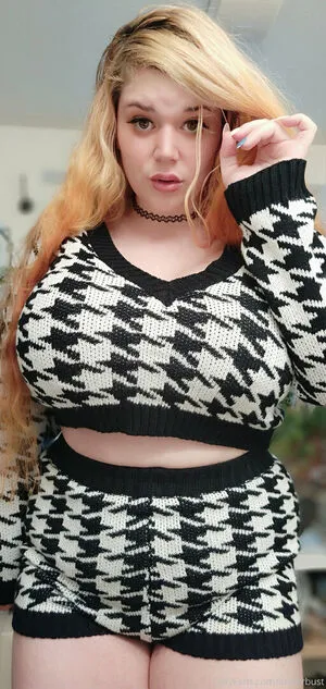 Underbust OnlyFans Leaked Free Thumbnail Picture - #fFgikMSlqF