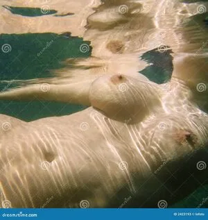 Underwater OnlyFans Leaked Free Thumbnail Picture - #5ZrBUVZSa2