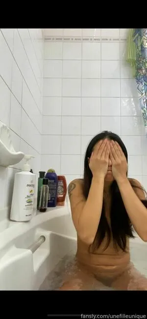 Unefilleunique OnlyFans Leaked Free Thumbnail Picture - #0fPZolWtw1