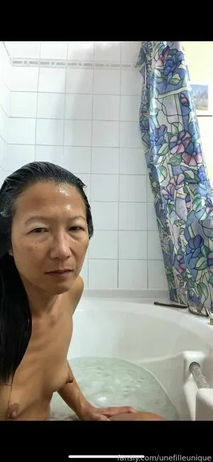Unefilleunique OnlyFans Leaked Free Thumbnail Picture - #7pe67kDMBW