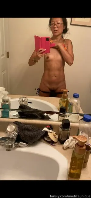 Unefilleunique OnlyFans Leaked Free Thumbnail Picture - #GxSvR3R9f9