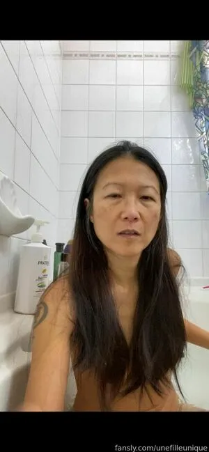 Unefilleunique OnlyFans Leaked Free Thumbnail Picture - #Qrug5UWirO