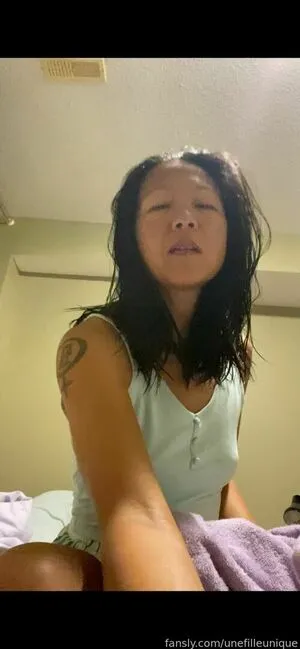 Unefilleunique OnlyFans Leaked Free Thumbnail Picture - #eTOEc4btJy