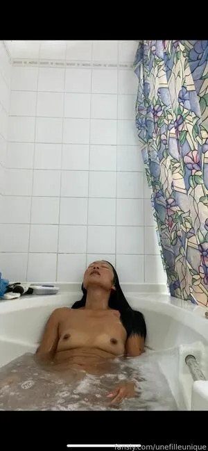 Unefilleunique OnlyFans Leaked Free Thumbnail Picture - #q7YF1Yfppr