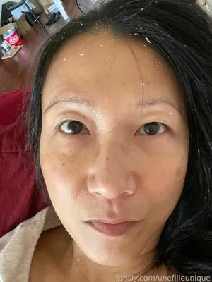 Unefilleunique OnlyFans Leaked Free Thumbnail Picture - #s9YvarKt0H