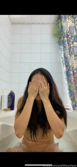 Unefilleunique OnlyFans Leaked Free Thumbnail Picture - #yDI8URH30a