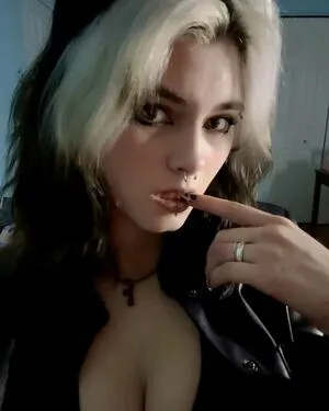 Unh0lyvixen OnlyFans Leaked Free Thumbnail Picture - #VK0OKJqKBq