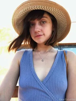 Uni Dream OnlyFans Leaked Free Thumbnail Picture - #4vB0j93KUr