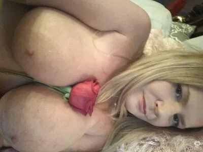 Uniquilyyours OnlyFans Leaked Free Thumbnail Picture - #NU9e5lmiiU