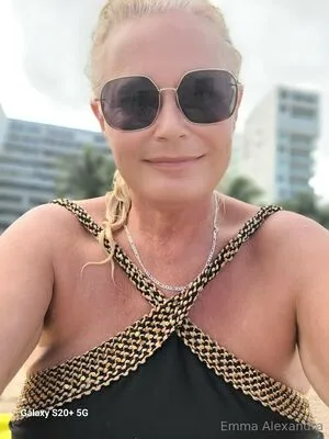 Uniquilyyours OnlyFans Leaked Free Thumbnail Picture - #g8HKAI4Wfc