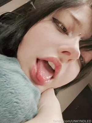 Unkyndled OnlyFans Leaked Free Thumbnail Picture - #BbsYDSLvds