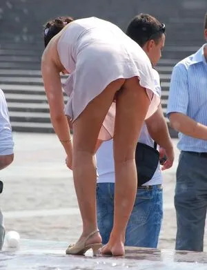 Upskirt Candids OnlyFans Leaked Free Thumbnail Picture - #9KhhNvOKC0