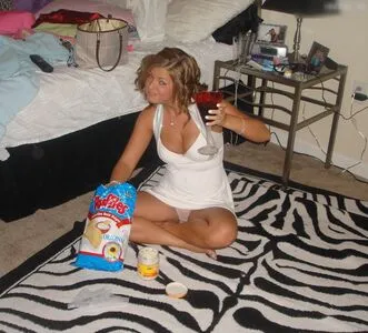 Upskirt Candids OnlyFans Leaked Free Thumbnail Picture - #AQgeaOm7Fi