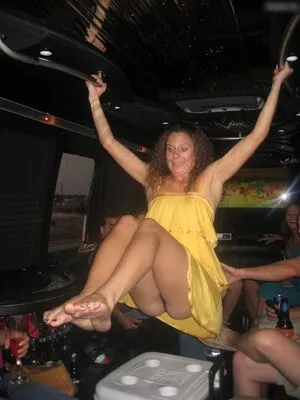 Upskirt Candids OnlyFans Leaked Free Thumbnail Picture - #beRFX9C1sn