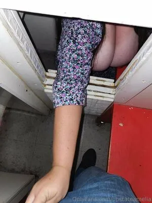 Upstateamelia OnlyFans Leaked Free Thumbnail Picture - #iYCBmMakde