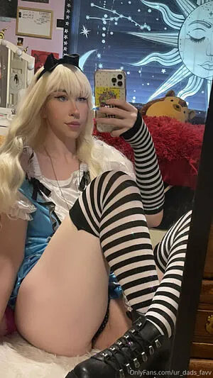Ur Dads Favv OnlyFans Leaked Free Thumbnail Picture - #LADoJC1GGs