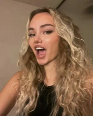 Uresa Zogu OnlyFans Leaked Free Thumbnail Picture - #SpZXuvhuAN