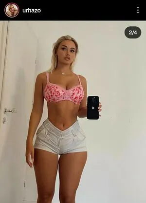 Uresa Zogu OnlyFans Leaked Free Thumbnail Picture - #WDuWaiQqLS