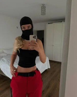 Uresa Zogu OnlyFans Leaked Free Thumbnail Picture - #vdclvb4l0P