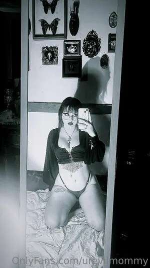 Urevilmommy OnlyFans Leaked Free Thumbnail Picture - #Yvt1FmVcbI