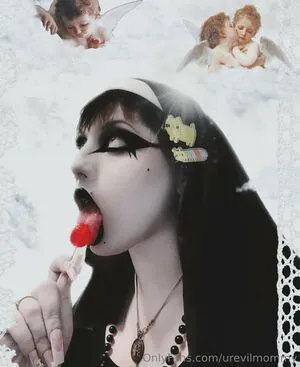 Urevilmommy OnlyFans Leaked Free Thumbnail Picture - #o81Btxn8rd
