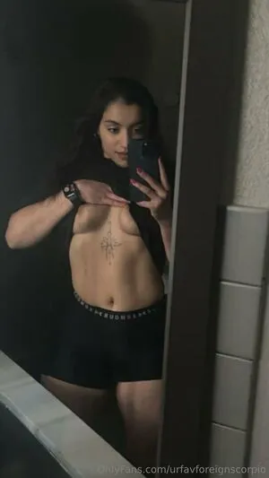 Urfavforeignscorpio OnlyFans Leaked Free Thumbnail Picture - #Hd1OmkFf5d