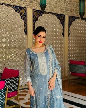 Urfi Javed OnlyFans Leaked Free Thumbnail Picture - #WRSRpe7usz