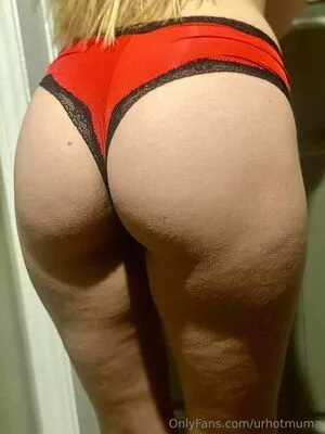 Urhotmuma OnlyFans Leaked Free Thumbnail Picture - #3Indck580H