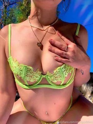 Urlilgoddess OnlyFans Leaked Free Thumbnail Picture - #bXu94on2YM