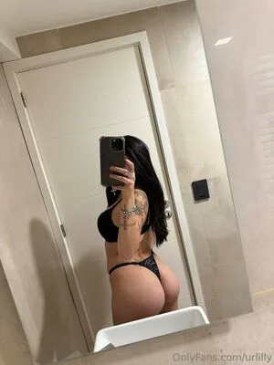 Urlilly OnlyFans Leaked Free Thumbnail Picture - #E5FEqhfqY8
