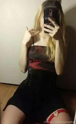 Urstonergffree OnlyFans Leaked Free Thumbnail Picture - #x4S0aepOVH