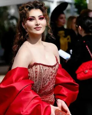Urvashi Rautela OnlyFans Leaked Free Thumbnail Picture - #QxQ3ncFnVl