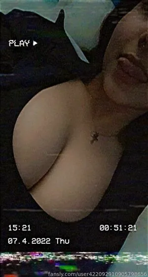 User422092910905798656 OnlyFans Leaked Free Thumbnail Picture - #2LngglP7De