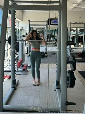 Userkenzie OnlyFans Leaked Free Thumbnail Picture - #wD47airawD