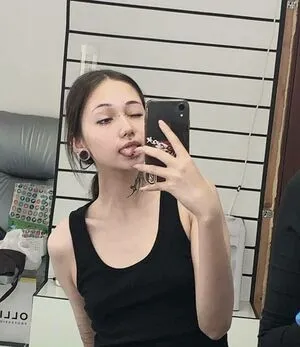 Ushkoluv OnlyFans Leaked Free Thumbnail Picture - #kgL4nifWXM