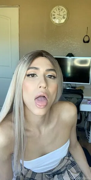 Uyuna OnlyFans Leaked Free Thumbnail Picture - #YNowPcy2EM