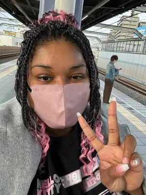 Uzuri Mia OnlyFans Leaked Free Thumbnail Picture - #5SznDmX6fb