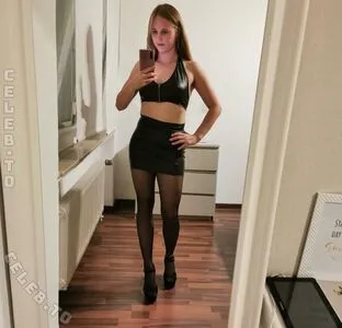 V Alle OnlyFans Leaked Free Thumbnail Picture - #nKGbTt1YLF