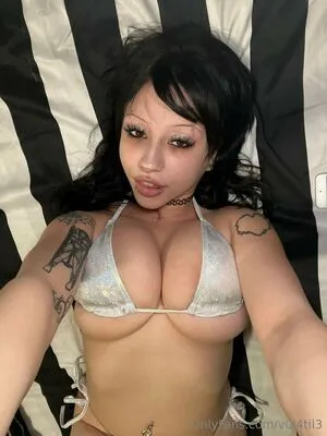 V0l4til3 OnlyFans Leaked Free Thumbnail Picture - #RDfAluX1K3