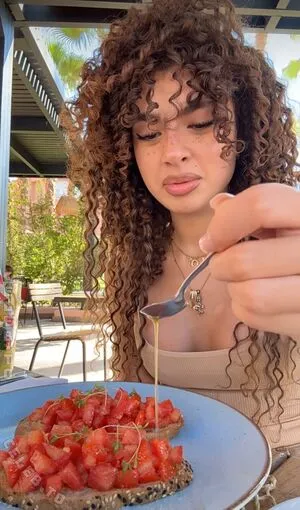 V7ena OnlyFans Leaked Free Thumbnail Picture - #LayHeFL1dT