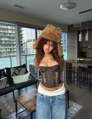 V7ena OnlyFans Leaked Free Thumbnail Picture - #fzZk6nIp1w