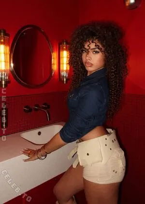 V7ena OnlyFans Leaked Free Thumbnail Picture - #tEJvmjK4Ow