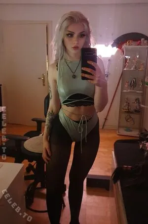 Vahnilly OnlyFans Leaked Free Thumbnail Picture - #079xfMLaB2