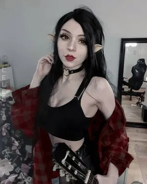 Vahnilly OnlyFans Leaked Free Thumbnail Picture - #6qwL8Oy6lj